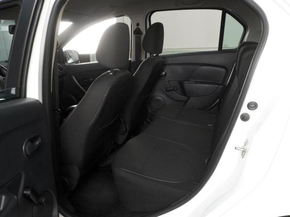 Renault Logan II с пробегом 2017 года, цена 914 000 рублей, 159245 км, седан, Автокод Объявления