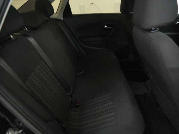 Volkswagen Polo V Рестайлинг с пробегом 2015 года, цена 1 035 000 рублей, 63500 км, седан, Автокод Объявления