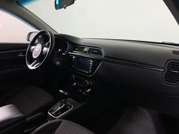 Kia Rio IV с пробегом 2018 года, цена 1 450 000 рублей, 130984 км, хэтчбек, Автокод Объявления