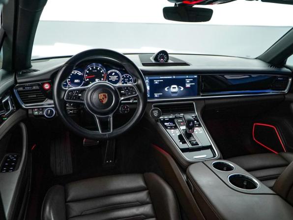 Porsche Panamera II с пробегом 2018 года, цена 7 649 977 рублей, 61900 км, лифтбек, Автокод Объявления