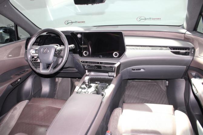 Lexus RX V с пробегом 2023 года, цена 9 900 000 рублей, 42150 км, внедорожник, Автокод Объявления