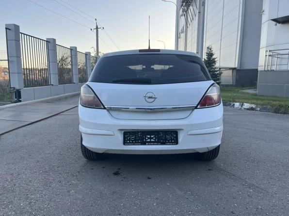 Opel Astra H Рестайлинг с пробегом 2011 года, цена 398 000 рублей, 211652 км, хэтчбек, Автокод Объявления