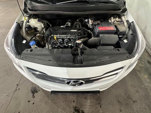 Hyundai Solaris I Рестайлинг с пробегом 2016 года, цена 1 060 000 рублей, 119319 км, хэтчбек, Автокод Объявления