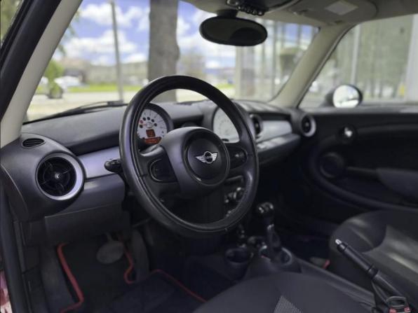 Mini Hatch II (R56) Рестайлинг с пробегом 2012 года, цена 990 000 рублей, 136500 км, хэтчбек, Автокод Объявления