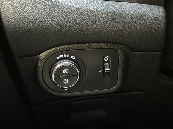 Opel Zafira C Рестайлинг с пробегом 2016 года, цена 1 370 000 рублей, 184076 км, минивэн, Автокод Объявления