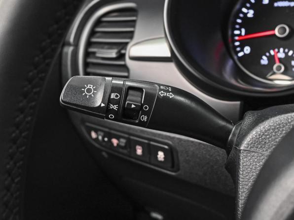 Kia Rio IV с пробегом 2018 года, цена 915 111 рублей, 131586 км, седан, Автокод Объявления
