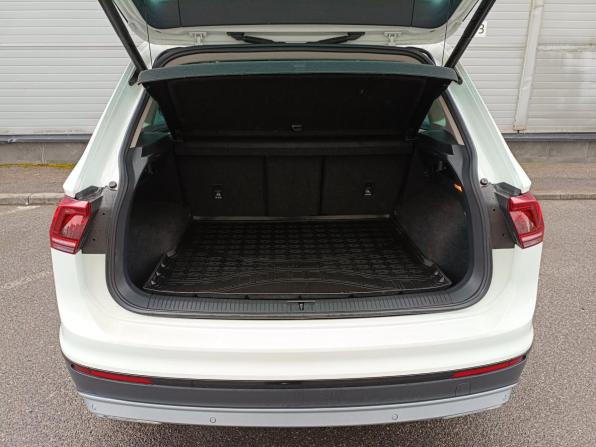Volkswagen Tiguan II с пробегом 2019 года, цена 2 299 000 рублей, 91736 км, внедорожник, Автокод Объявления