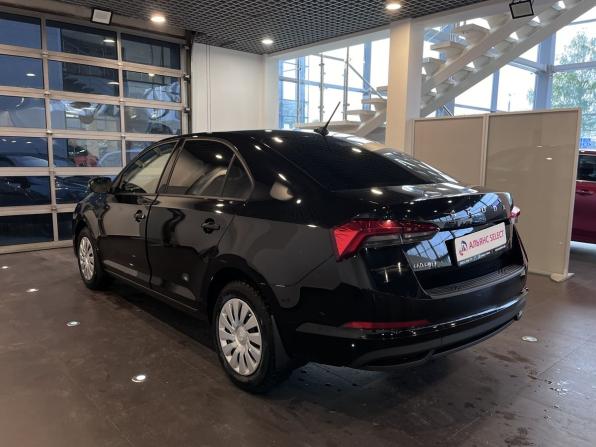 Skoda Rapid II с пробегом 2021 года, цена 1 315 000 рублей, 81135 км, лифтбек, Автокод Объявления