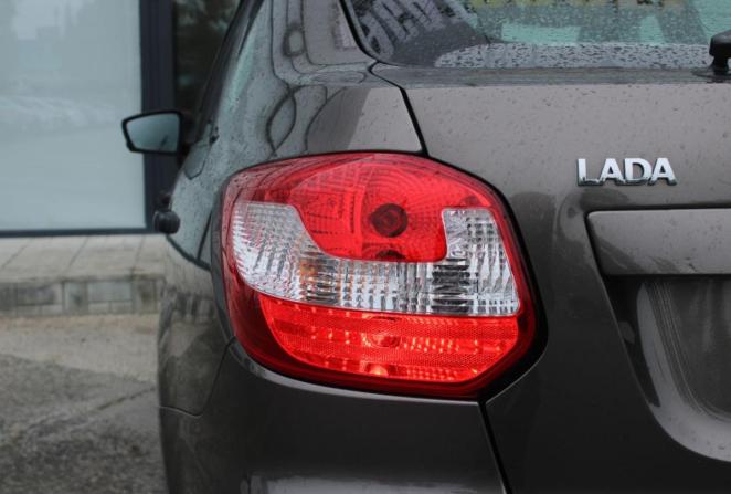 Lada (ВАЗ) Granta I с пробегом 2018 года, цена 740 000 рублей, 74214 км, лифтбек, Автокод Объявления