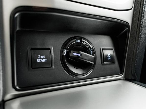 Toyota Land Cruiser Prado 150 Series Рестайлинг 3 с пробегом 2021 года, цена 5 600 000 рублей, 51553 км, внедорожник, Автокод Объявления