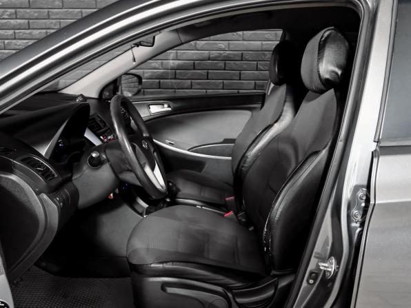 Hyundai Solaris I с пробегом 2011 года, цена 690 000 рублей, 240552 км, хэтчбек, Автокод Объявления