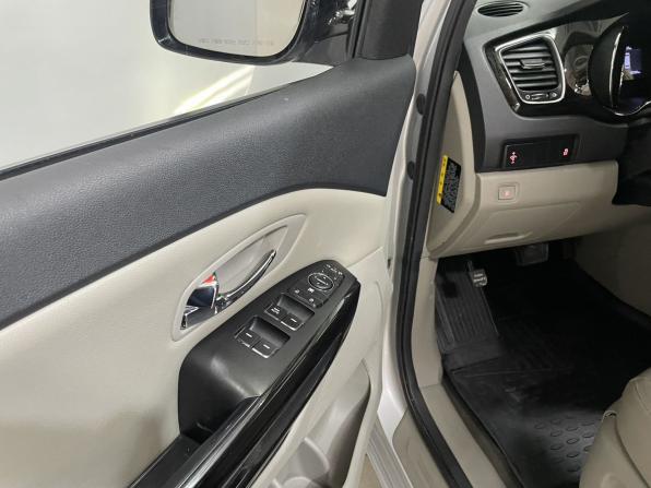 Kia Carnival III с пробегом 2018 года, цена 2 399 000 рублей, 132910 км, минивэн, Автокод Объявления