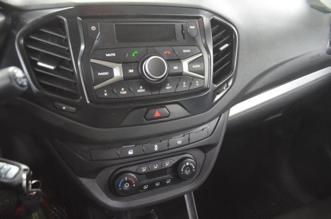 Lada (ВАЗ) Vesta I с пробегом 2019 года, цена 820 000 рублей, 110000 км, седан, Автокод Объявления