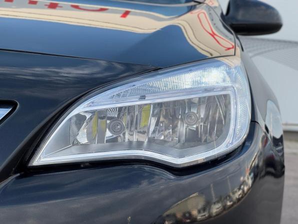 Opel Astra J с пробегом 2011 года, цена 599 000 рублей, 185159 км, хэтчбек, Автокод Объявления