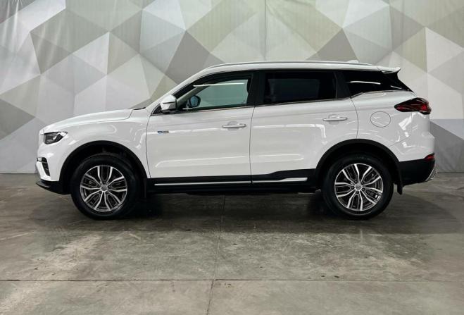 Geely Atlas Pro с пробегом 2022 года, цена 2 150 000 рублей, 50520 км, внедорожник, Автокод Объявления