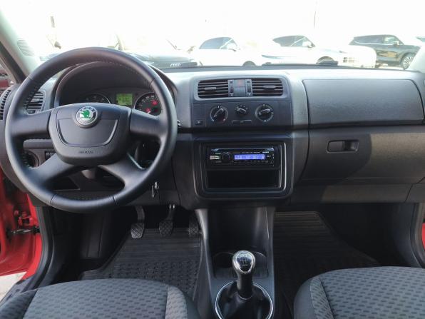 Skoda Fabia II Рестайлинг с пробегом 2010 года, цена 380 000 рублей, 189793 км, хэтчбек, Автокод Объявления