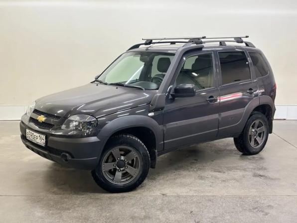 Chevrolet Niva I Рестайлинг с пробегом 2018 года, цена 859 000 рублей, 51000 км, внедорожник, Автокод Объявления