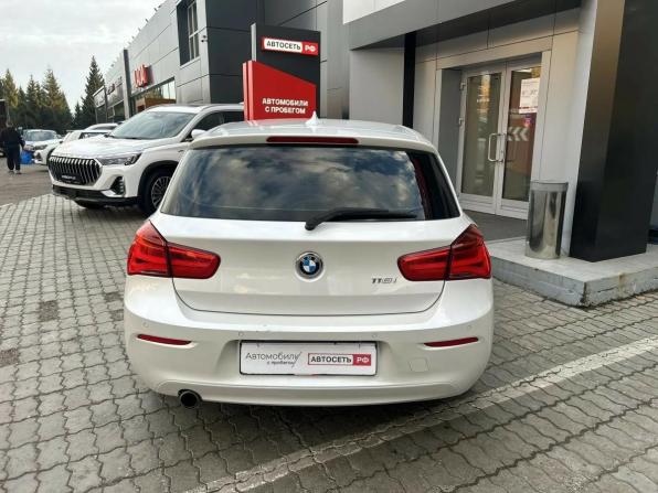BMW 1 серии II (F20/F21) Рестайлинг 2 с пробегом 2017 года, цена 1 591 200 рублей, 157610 км, хэтчбек, Автокод Объявления