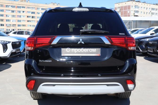 Mitsubishi Outlander III Рестайлинг 3 с пробегом 2021 года, цена 2 859 000 рублей, 78000 км, внедорожник, Автокод Объявления