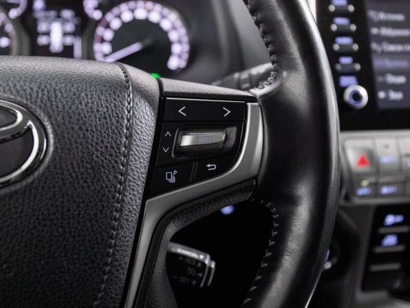Toyota Land Cruiser Prado 150 Series Рестайлинг 3 с пробегом 2020 года, цена 7 600 000 рублей, 98329 км, внедорожник, Автокод Объявления