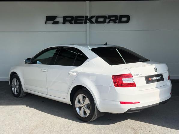 Skoda Octavia III (A7) с пробегом 2014 года, цена 1 549 000 рублей, 115000 км, лифтбек, Автокод Объявления