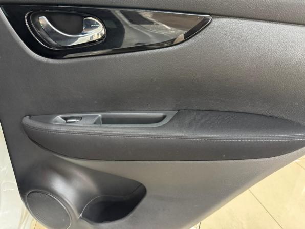 Nissan Qashqai II с пробегом 2018 года, цена 1 748 000 рублей, 120463 км, внедорожник, Автокод Объявления