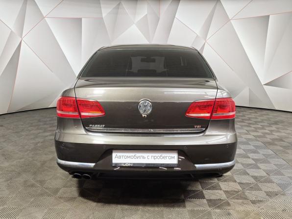 Volkswagen Passat B7 с пробегом 2013 года, цена 1 055 000 рублей, 215538 км, седан, Автокод Объявления