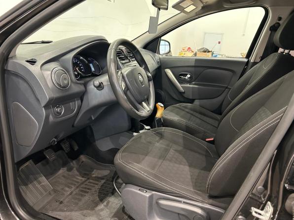 Renault Sandero II с пробегом 2015 года, цена 469 000 рублей, 287267 км, хэтчбек, Автокод Объявления