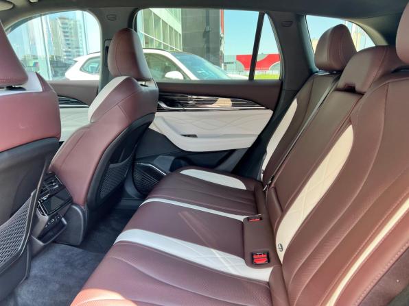 Geely Monjaro I с пробегом 2023 года, цена 3 190 000 рублей, 33000 км, внедорожник, Автокод Объявления