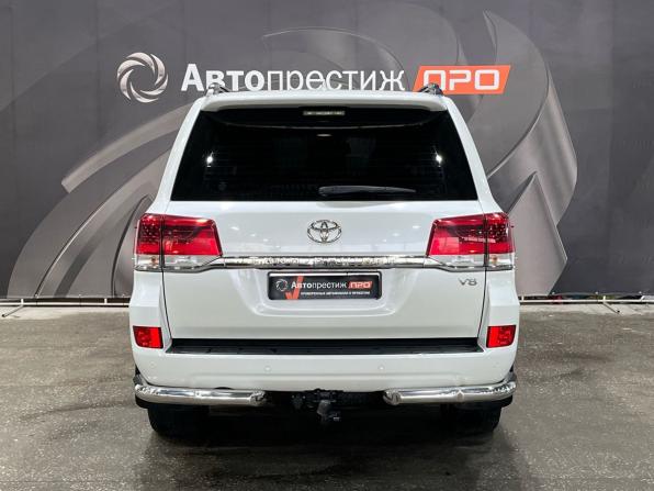 Toyota Land Cruiser 200 Series Рестайлинг 2 с пробегом 2016 года, цена 5 700 000 рублей, 133346 км, внедорожник, Автокод Объявления