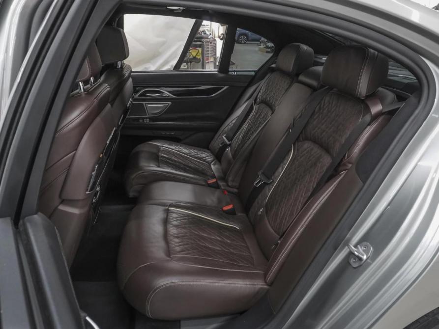 BMW 7 серии VI (G11/G12) Рестайлинг Ростов-на-Дону  - изображение 9