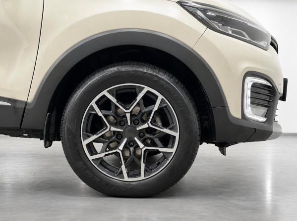 Renault Kaptur I с пробегом 2017 года, цена 1 530 000 рублей, 115000 км, внедорожник, Автокод Объявления