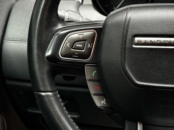 Land Rover Range Rover Evoque I Рестайлинг с пробегом 2017 года, цена 2 449 000 рублей, 138441 км, внедорожник, Автокод Объявления