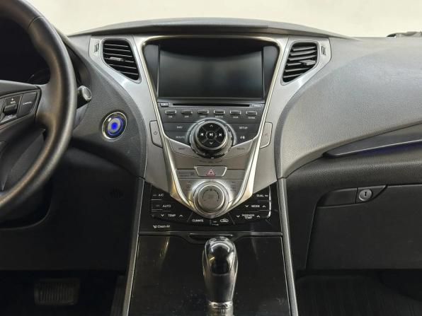 Hyundai Grandeur V с пробегом 2012 года, цена 990 000 рублей, 318251 км, седан, Автокод Объявления