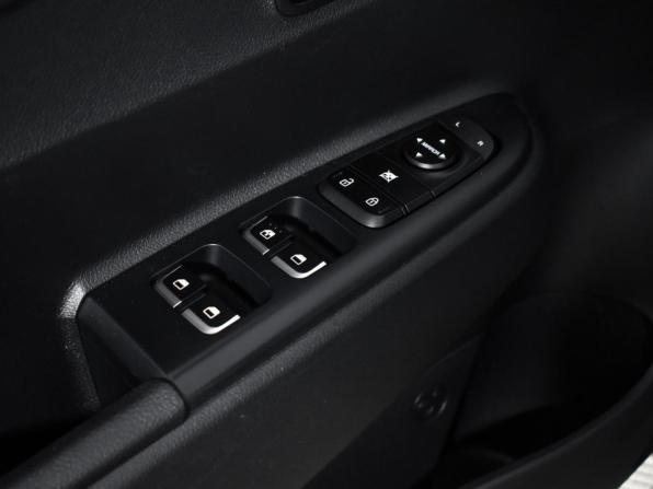 Kia Rio IV с пробегом 2018 года, цена 1 389 000 рублей, 97456 км, хэтчбек, Автокод Объявления