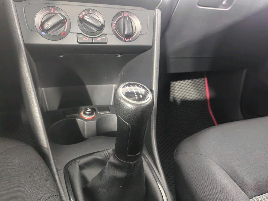 Volkswagen Polo V Санкт-Петербург  - изображение 28