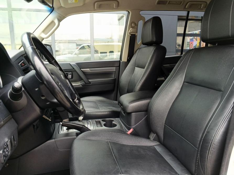 Mitsubishi Pajero IV Рестайлинг 1 Москва  - изображение 19