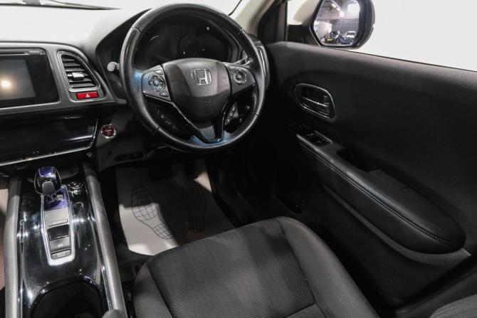 Honda Vezel I с пробегом 2014 года, цена 1 499 000 рублей, 119800 км, внедорожник, Автокод Объявления
