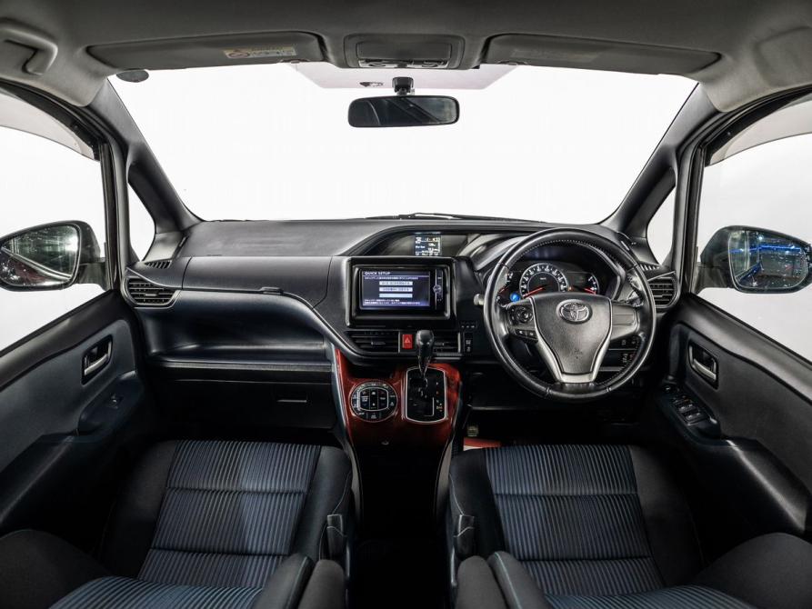 Toyota Voxy III (R80) Иркутск  - изображение 9