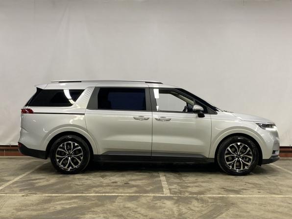 Kia Carnival IV с пробегом 2021 года, цена 3 879 000 рублей, 126000 км, минивэн, Автокод Объявления