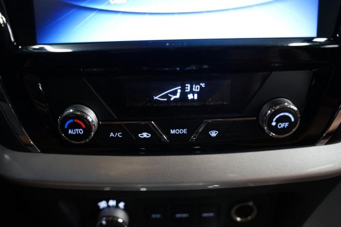 Dongfeng DF6 с пробегом 2022 года, цена 2 390 000 рублей, 54786 км, пикап, Автокод Объявления