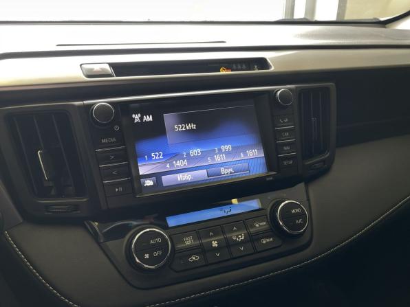 Toyota RAV4 IV (XA40) Рестайлинг с пробегом 2017 года, цена 2 540 000 рублей, 100000 км, внедорожник, Автокод Объявления