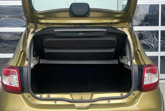 Renault Sandero II с пробегом 2015 года, цена 790 000 рублей, 177812 км, хэтчбек, Автокод Объявления
