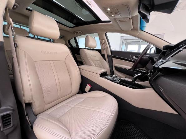 Kia Quoris I Ресталинг 2 с пробегом 2017 года, цена 2 300 000 рублей, 239741 км, седан, Автокод Объявления