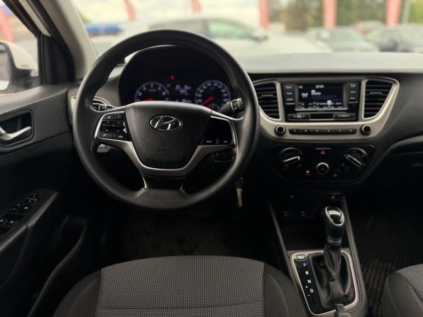 Hyundai Solaris II Рестайлинг с пробегом 2021 года, цена 1 670 000 рублей, 62644 км, седан, Автокод Объявления