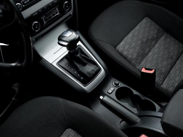 Skoda Octavia II (A5) Рестайлинг с пробегом 2012 года, цена 798 000 рублей, 258000 км, лифтбек, Автокод Объявления