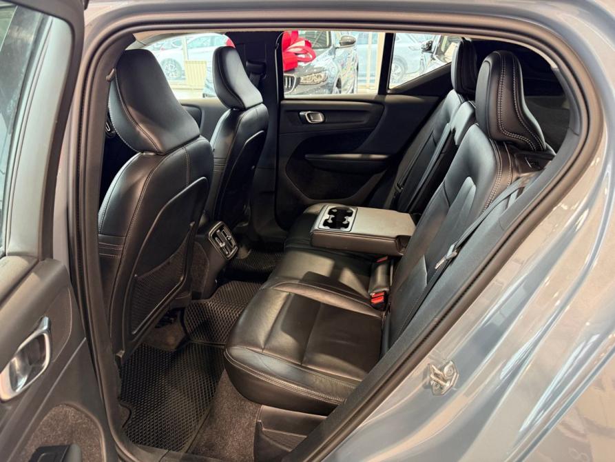 Volvo XC40 I Москва  - изображение 26