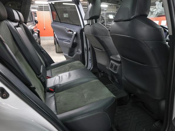 Toyota RAV4 V (XA50) с пробегом 2024 года, цена 3 798 000 рублей, 40964 км, внедорожник, Автокод Объявления