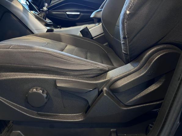 Ford Kuga II с пробегом 2013 года, цена 1 110 000 рублей, 136984 км, внедорожник, Автокод Объявления