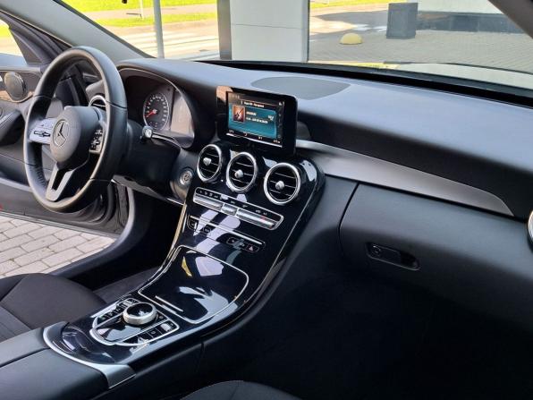 Mercedes-Benz C-Класс IV (W205) с пробегом 2018 года, цена 2 390 000 рублей, 75000 км, седан, Автокод Объявления